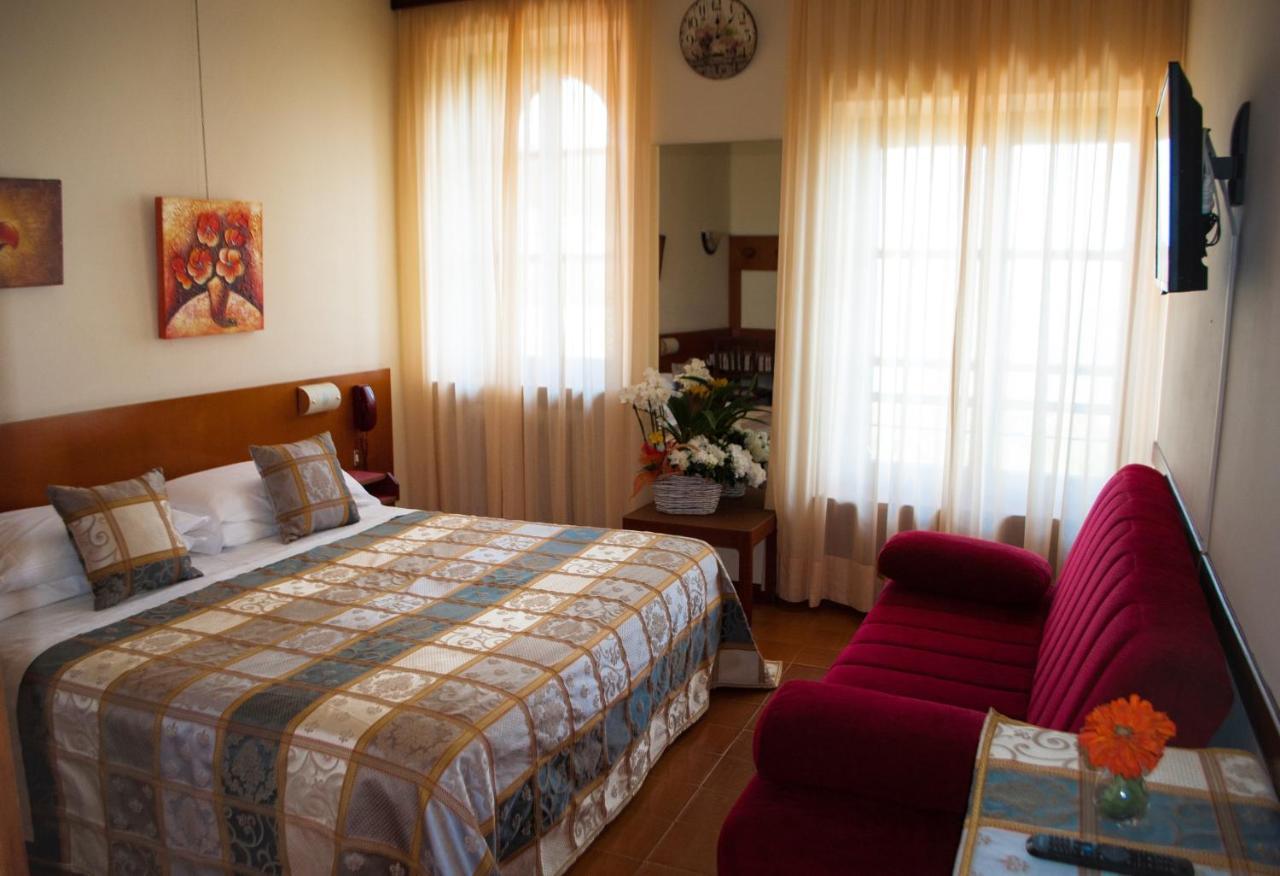 Hotel Grifone Sirmione Buitenkant foto