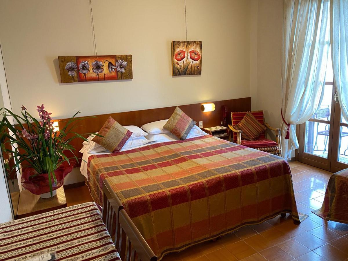 Hotel Grifone Sirmione Buitenkant foto